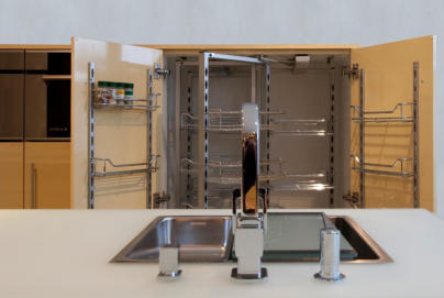 Hochschrank Norm und Mass AG