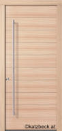 Haustüre in Holz mit Stossgriff